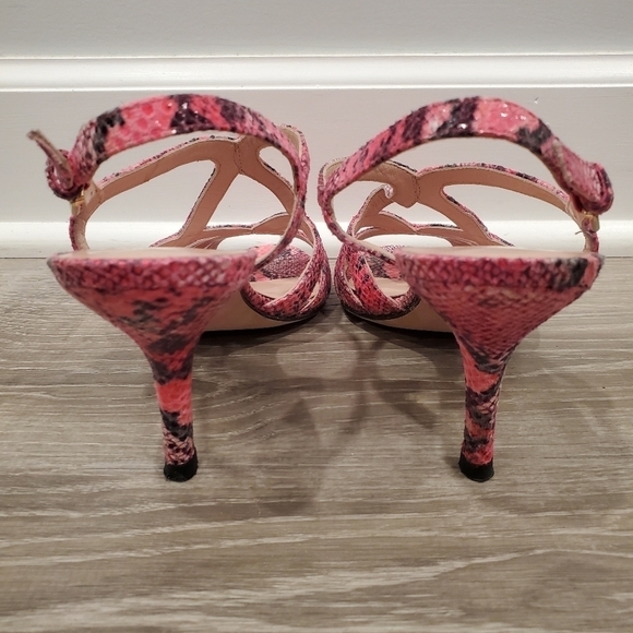 Stuart Weitzman Pink Snake Print Sandals - Picture 4 of 6